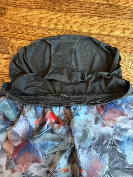 lululemon Fast and Free Butterfly High Rise Classic 3” Shorts - Picture 6 of 8